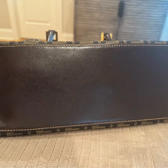 Fendi Zucca top handle. Great condition - Picture 10 of 13